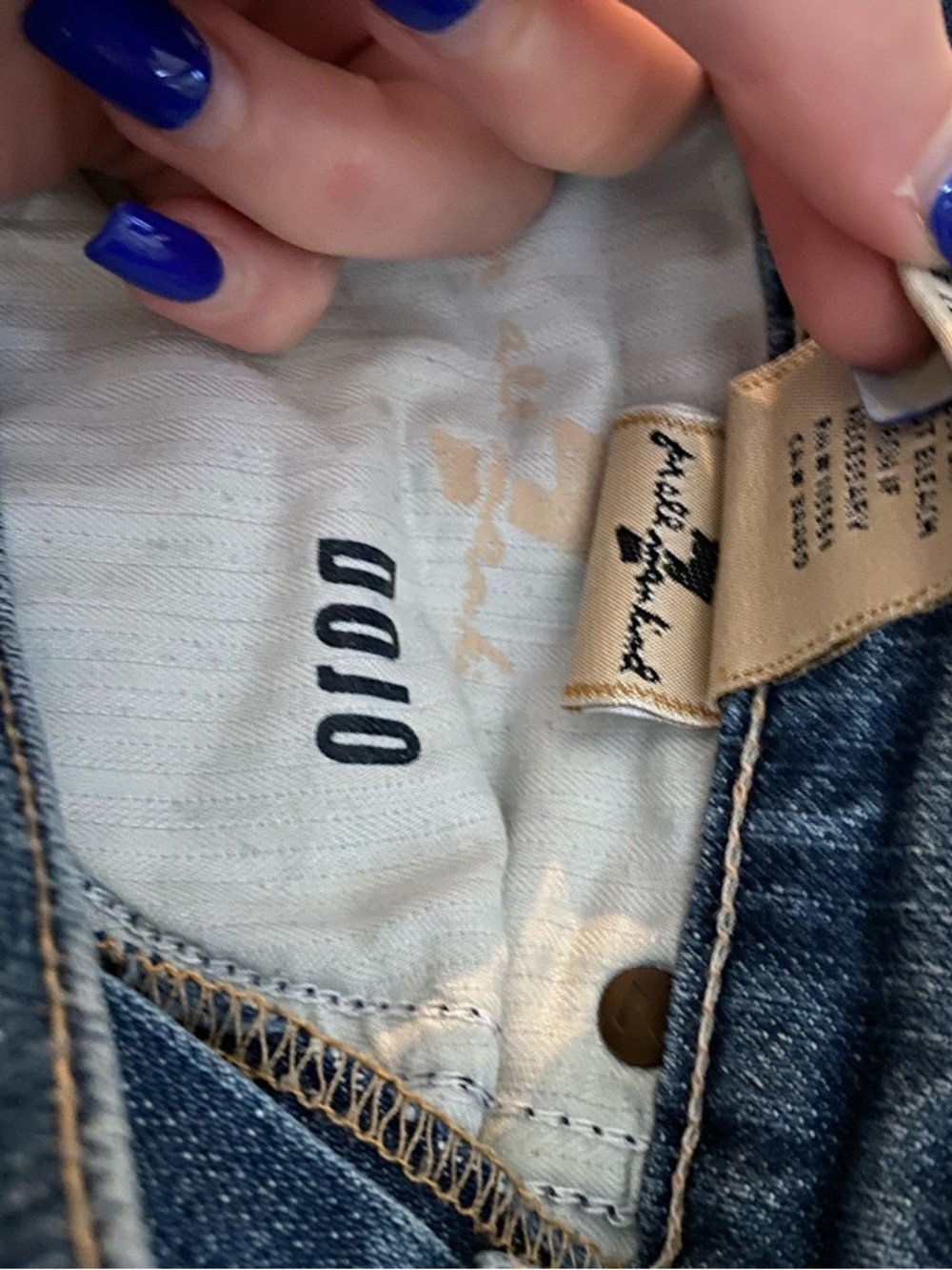 7 for all Mankind Vintage Mid-Rise Flared Light Blue Denim Jeans — Women’s 28 - Picture 7 of 10